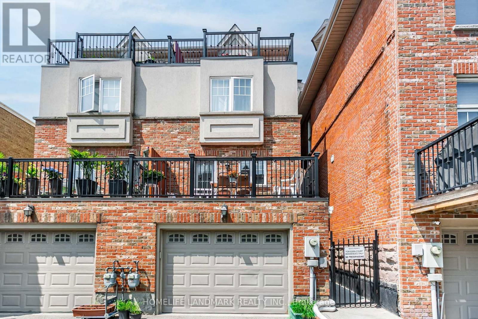 523B ROYAL YORK ROAD Image 38