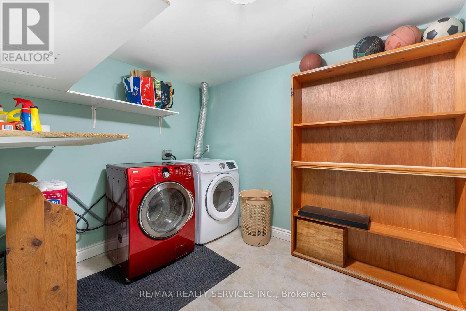 8 HEATHERSIDE COURT SOUTH Image 25