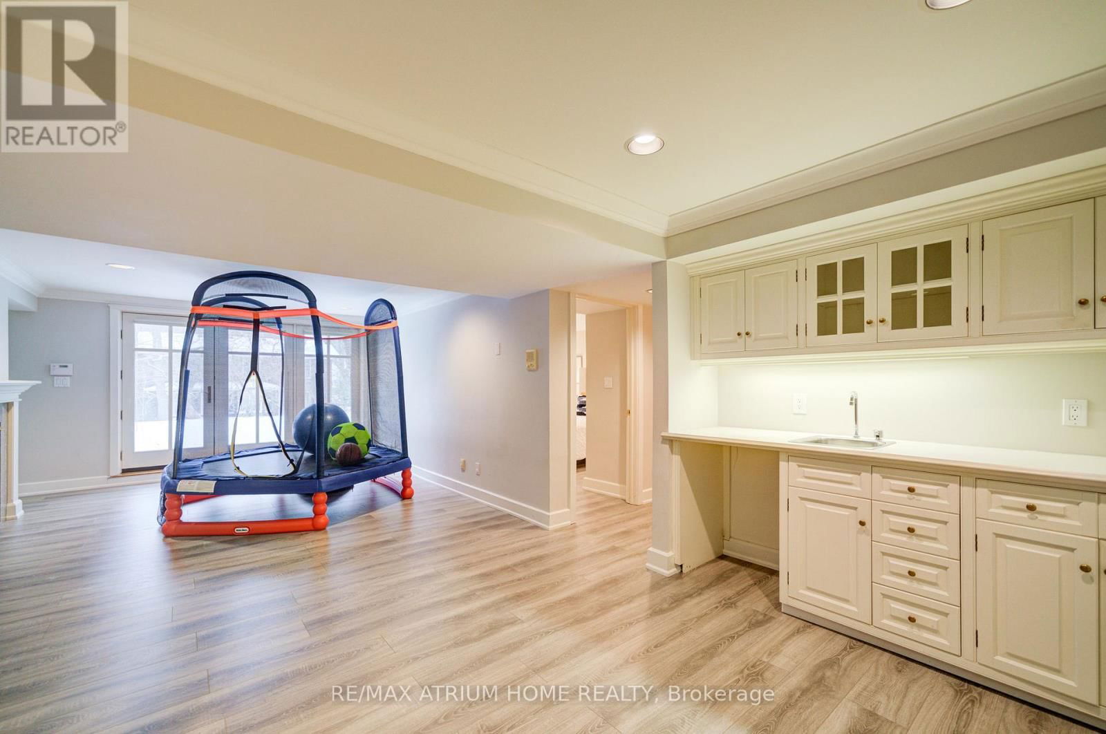 223 TRELAWN AVENUE Image 29