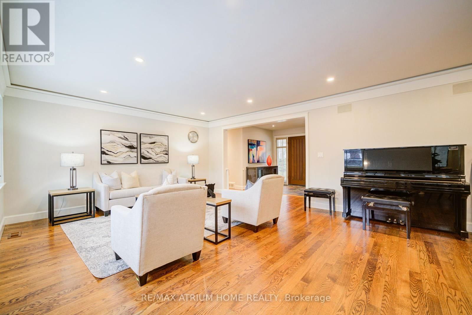 223 TRELAWN AVENUE Image 4