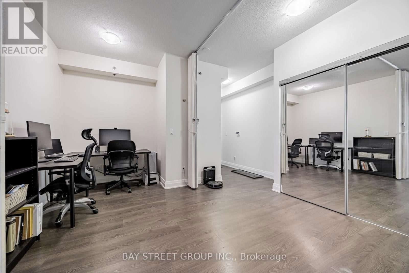 1201 - 55 SPEERS ROAD Image 18