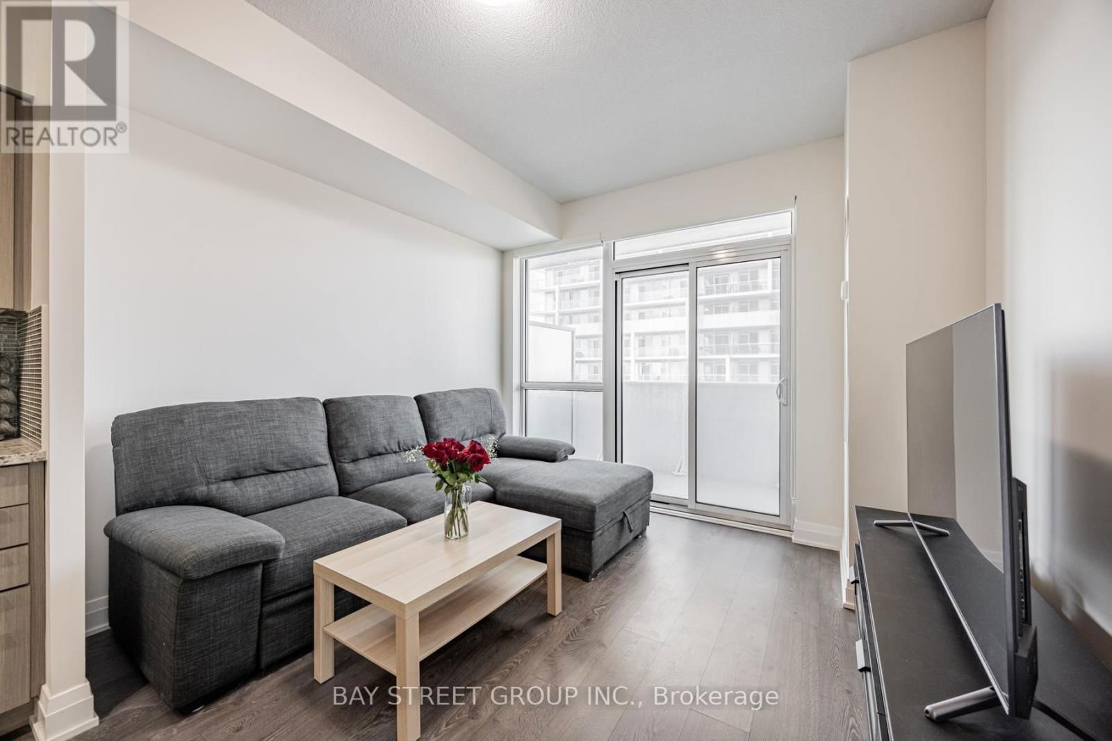 1201 - 55 SPEERS ROAD Image 6