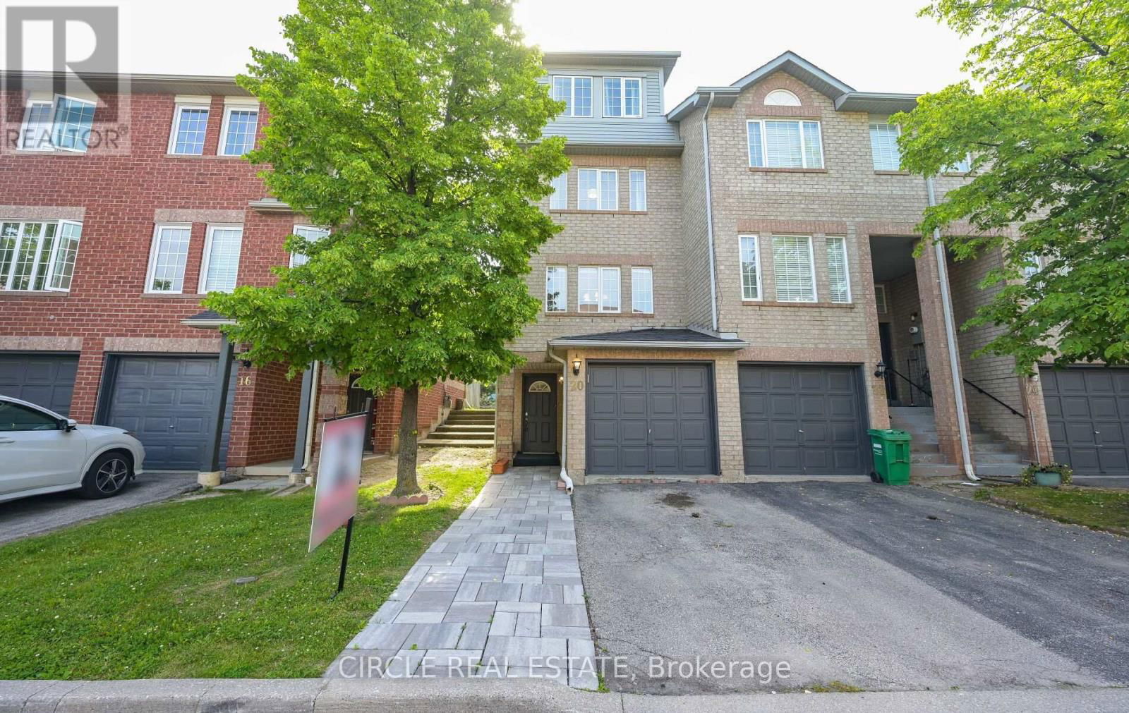 20 - 20 SPADINA ROAD Image 1