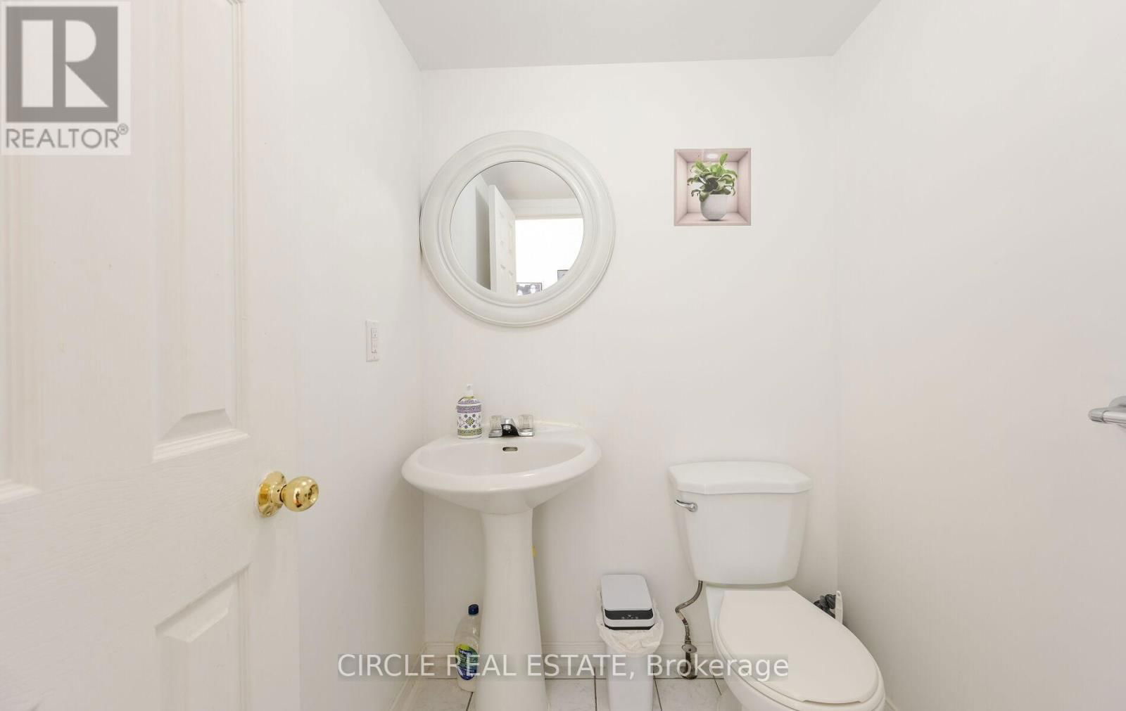 20 - 20 SPADINA ROAD Image 12