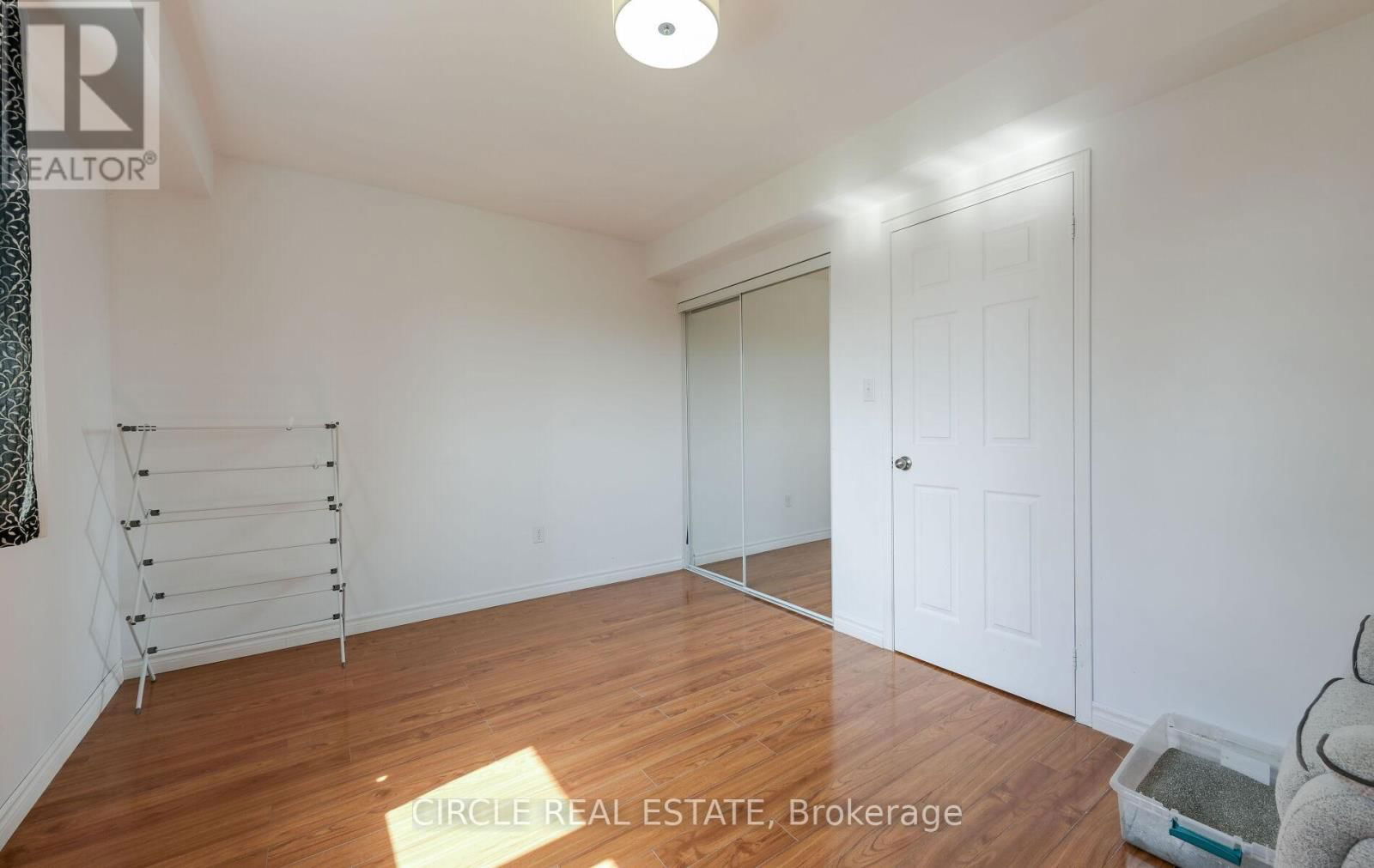20 - 20 SPADINA ROAD Image 14