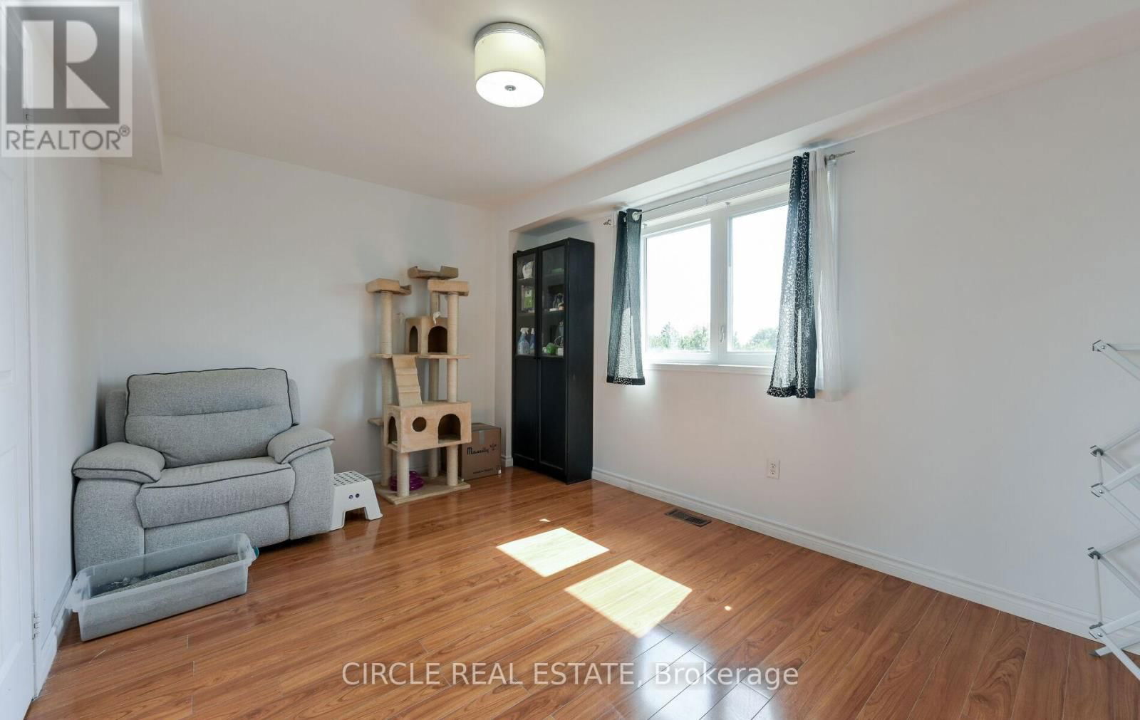 20 - 20 SPADINA ROAD Image 15