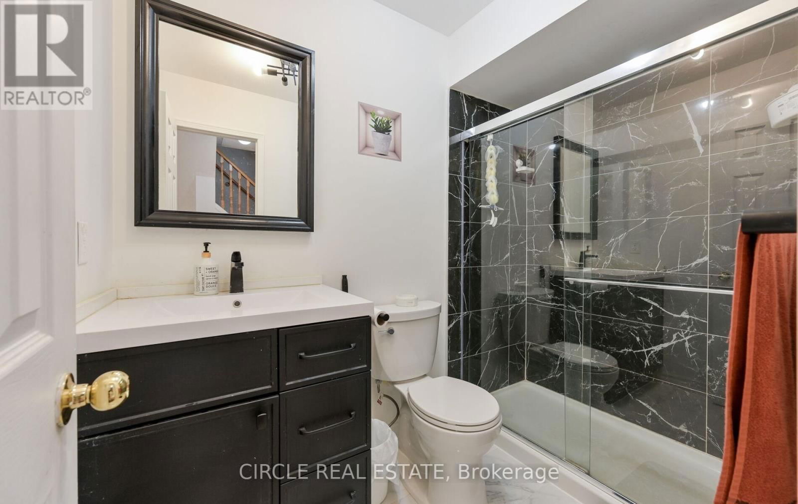 20 - 20 SPADINA ROAD Image 18
