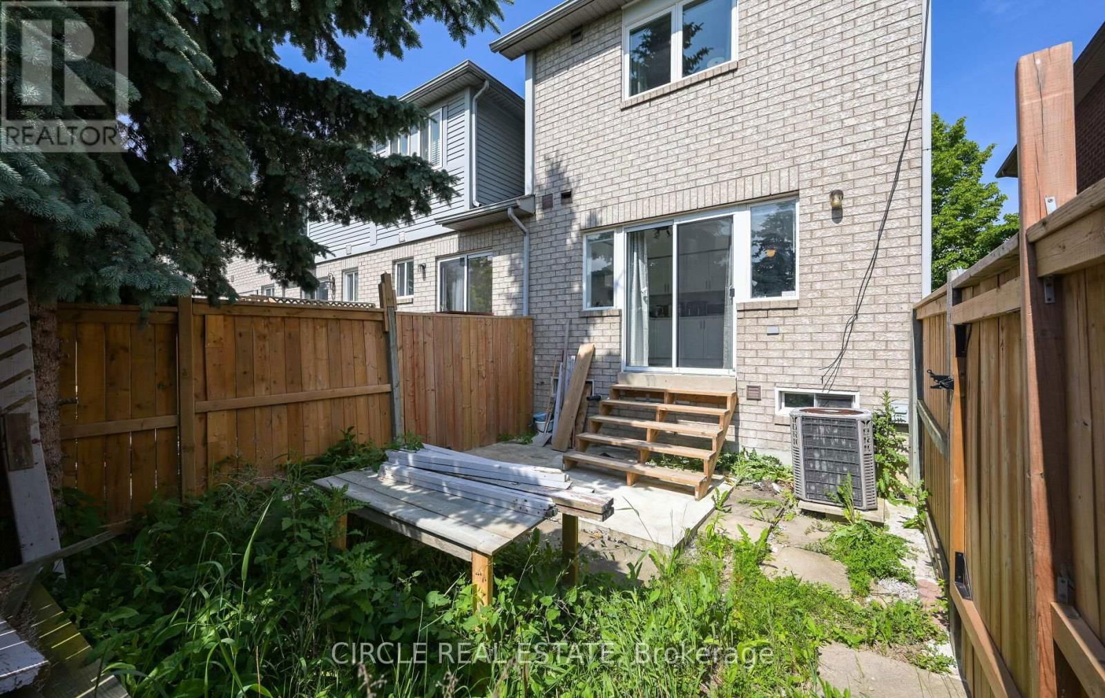 20 - 20 SPADINA ROAD Image 24