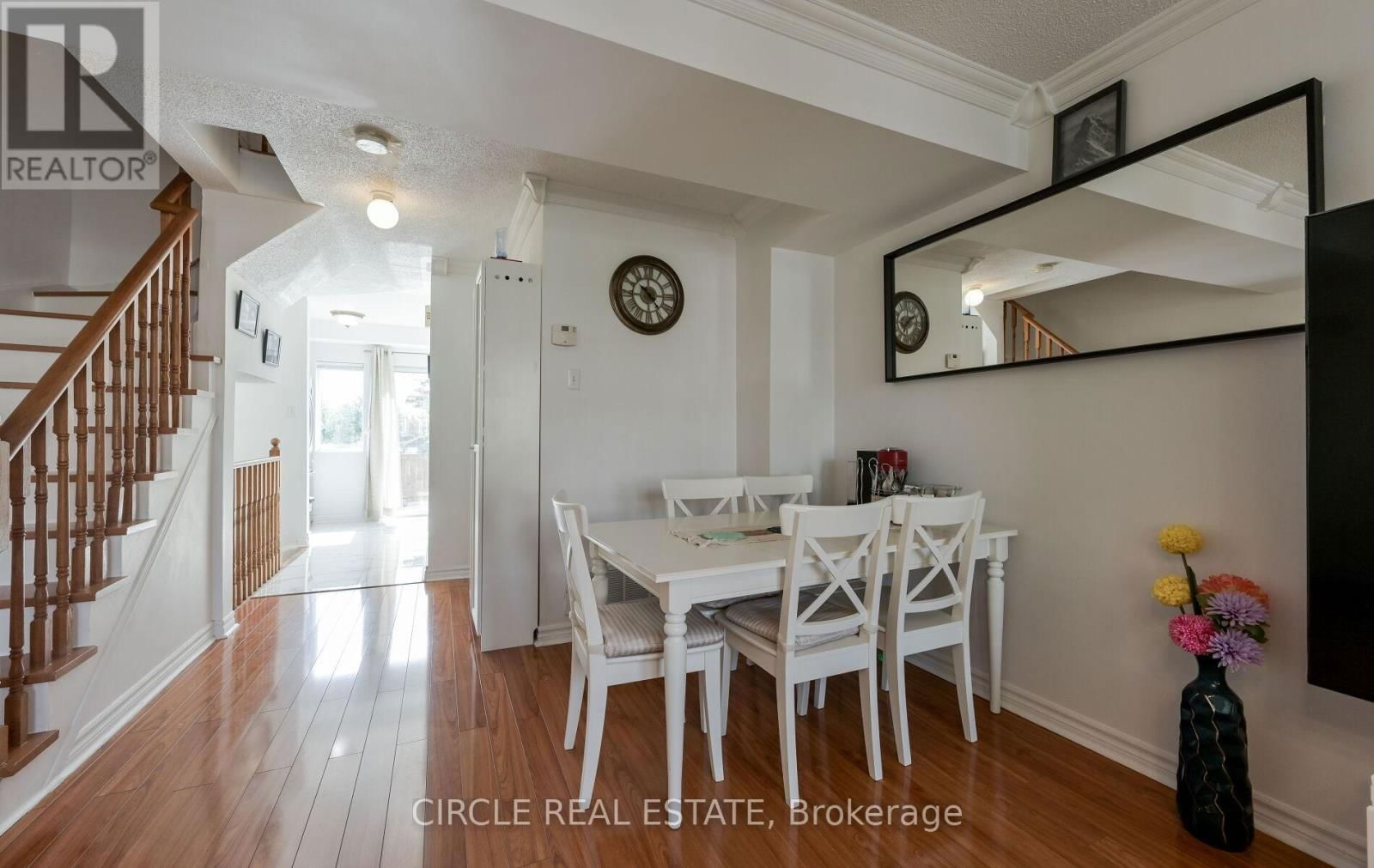20 - 20 SPADINA ROAD Image 8