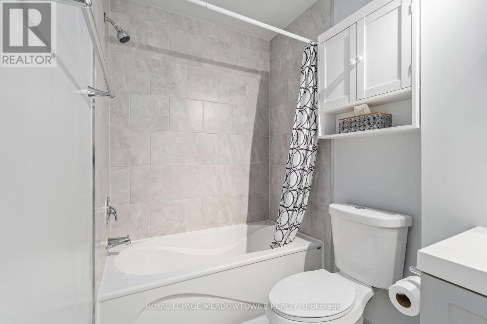 24 - 42A STEWART MACLAREN ROAD Image 22