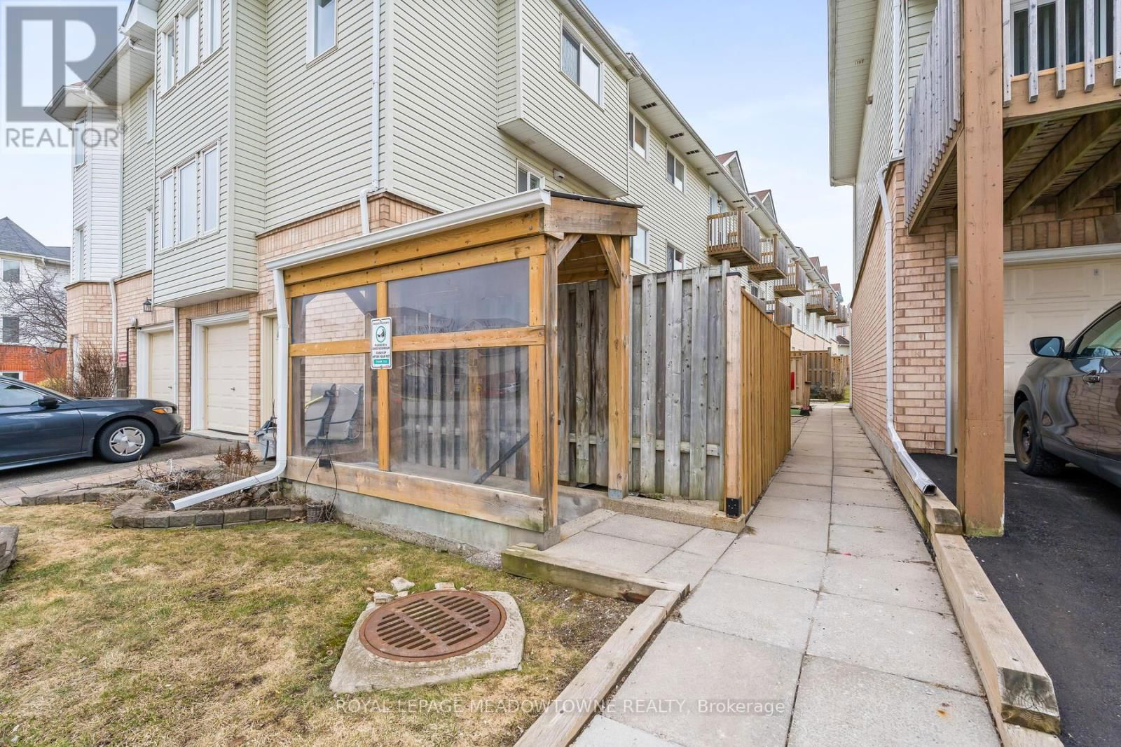 24 - 42A STEWART MACLAREN ROAD Image 24