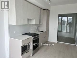2802 - 3900 CONFEDERATION PARKWAY Image 11