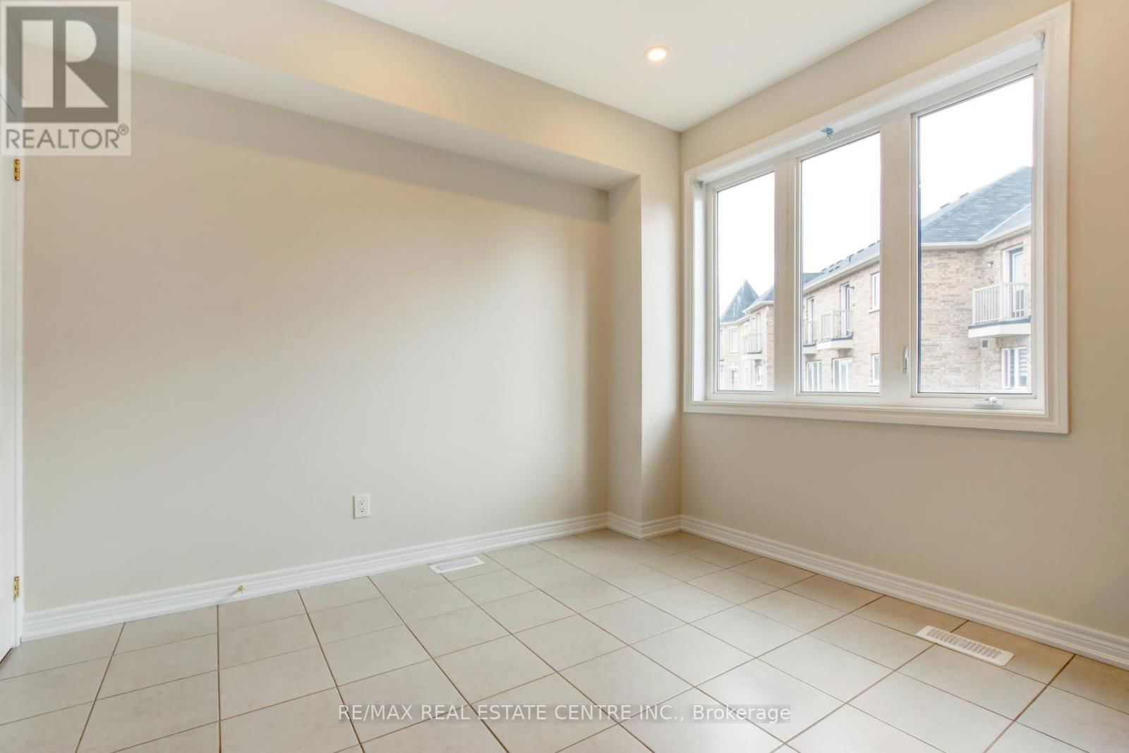 7 RABBIT RUN WAY Image 18