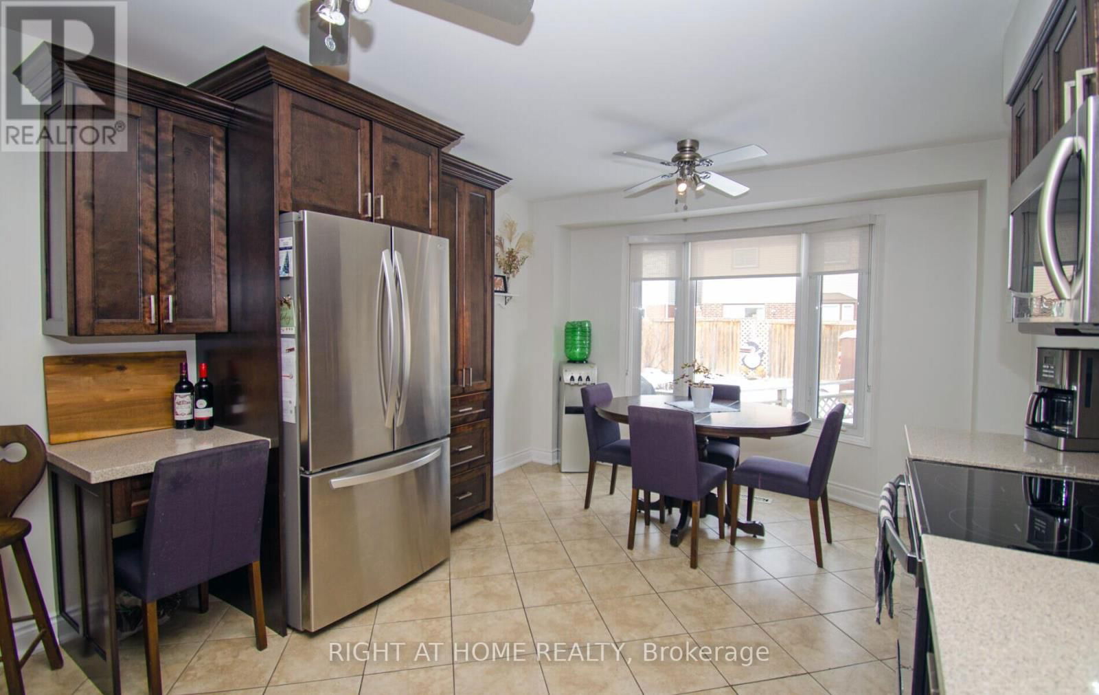 54 FERGUSON PLACE Image 13