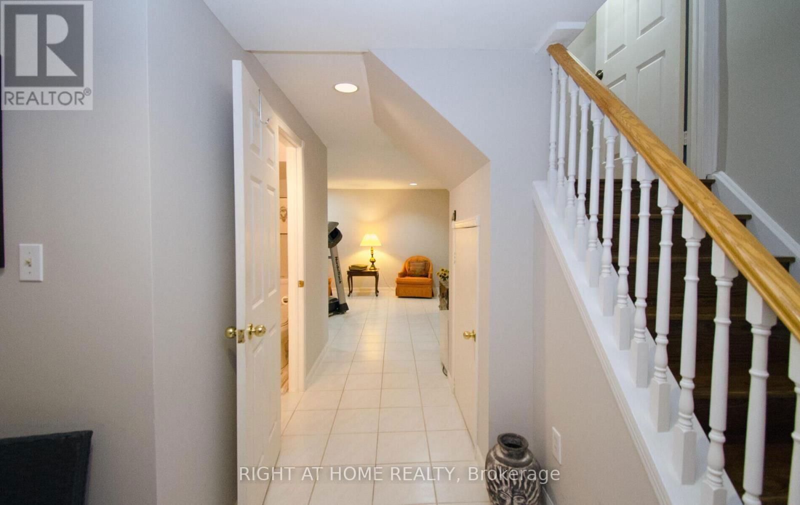 54 FERGUSON PLACE Image 39