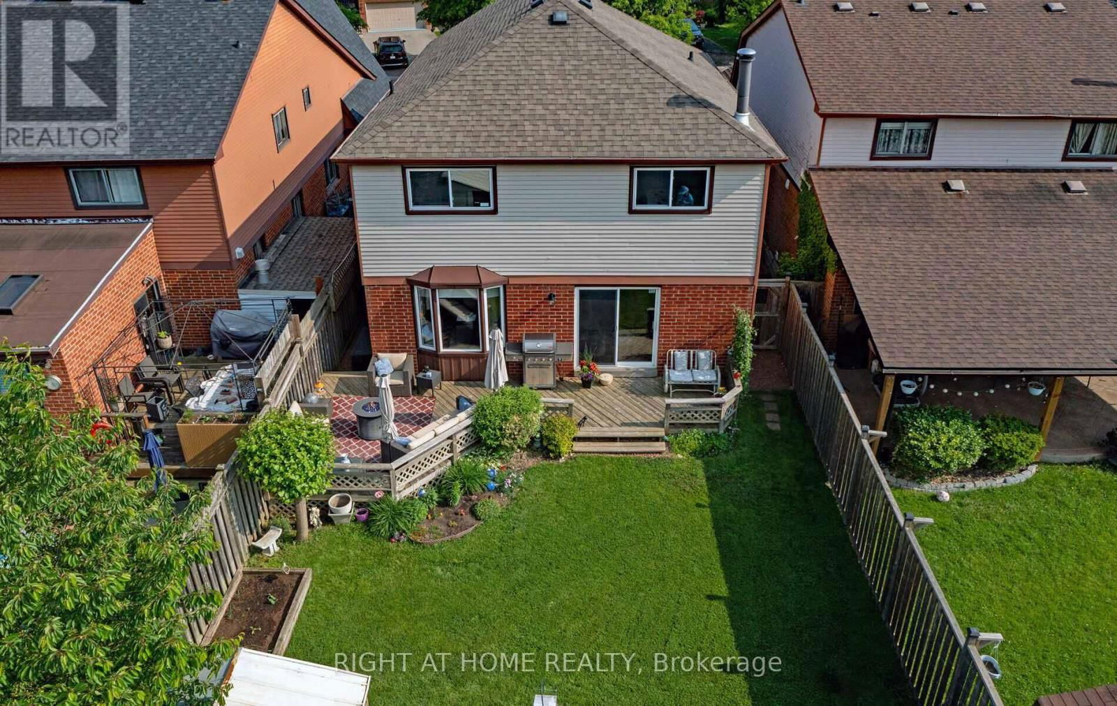 54 FERGUSON PLACE Image 4