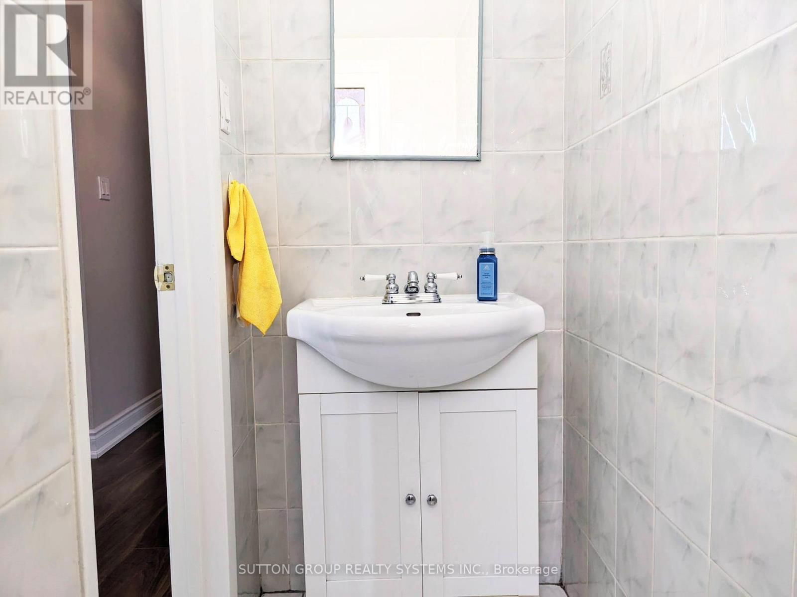 33 EARLSDALE CRESCENT Image 3