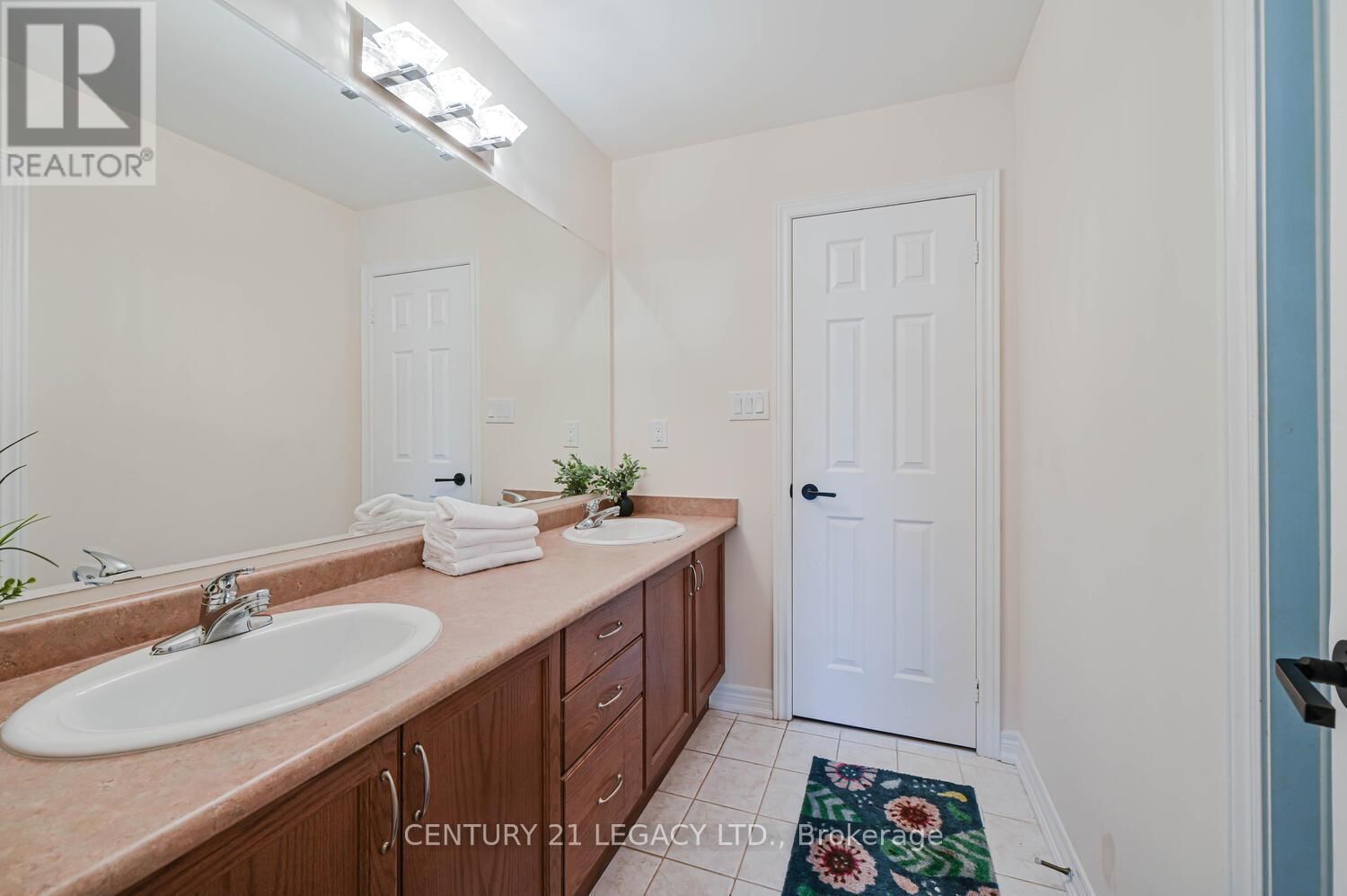 58 GAMSON CRESCENT Image 34