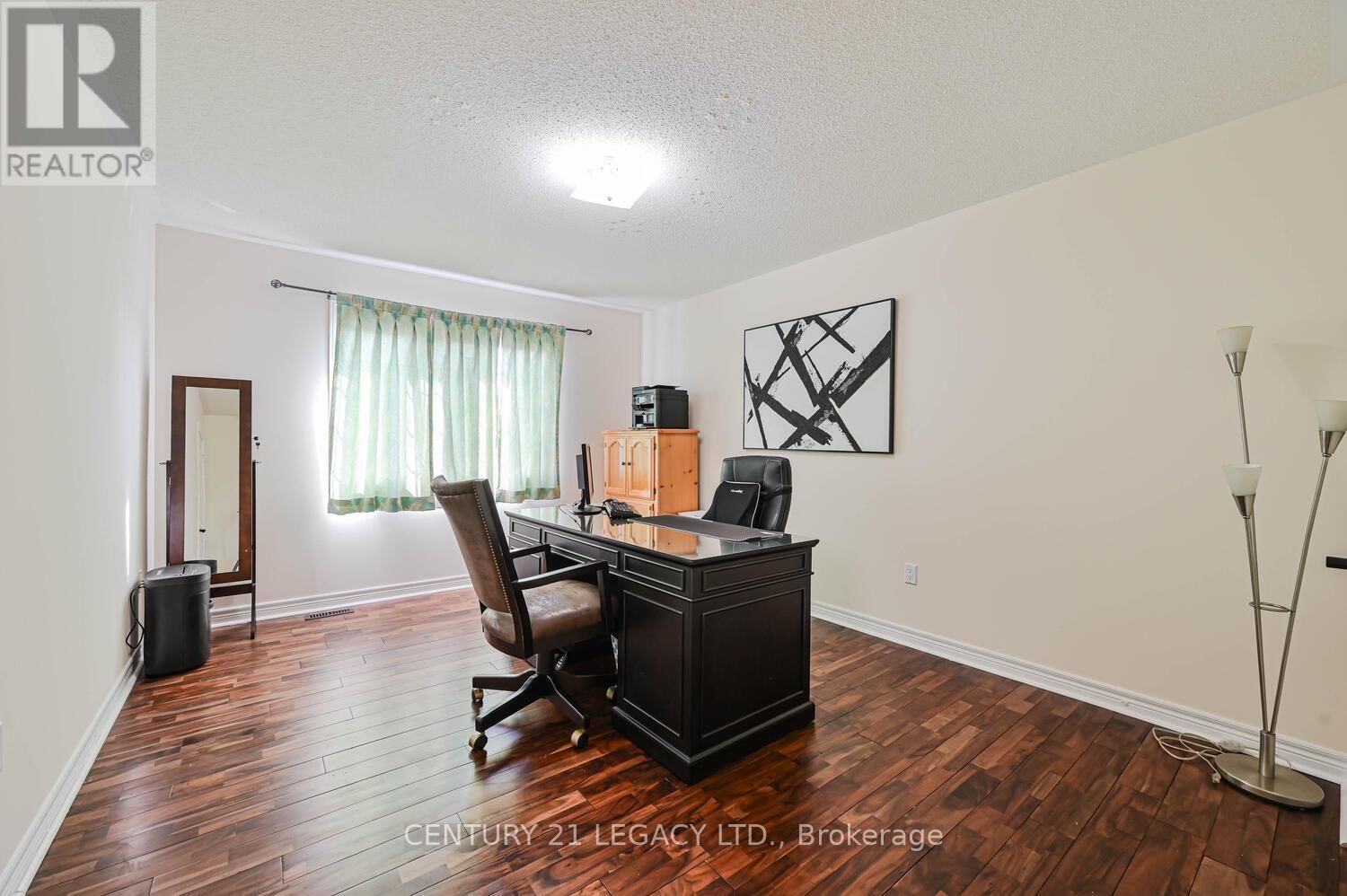 58 GAMSON CRESCENT Image 35