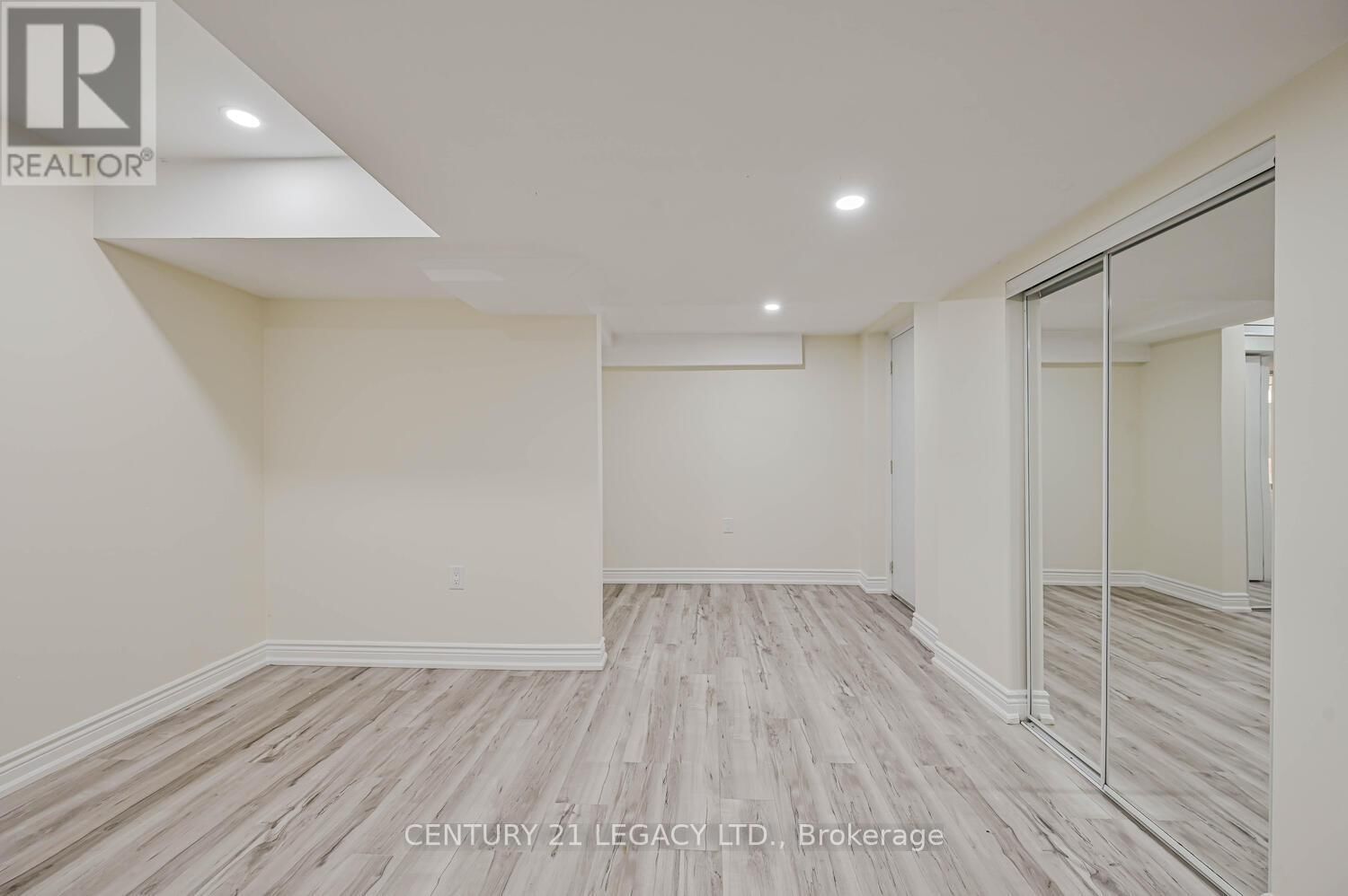 58 GAMSON CRESCENT Image 44