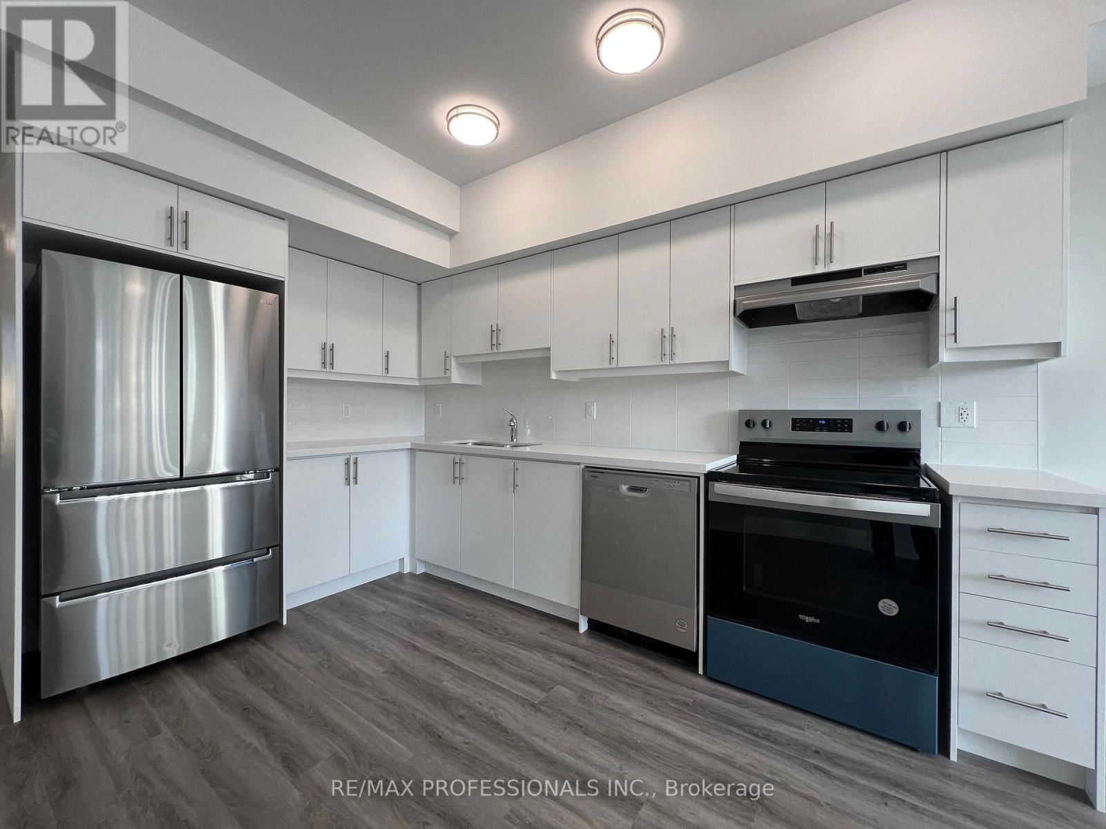 112 - 62 DIXFIELD DRIVE Image 4