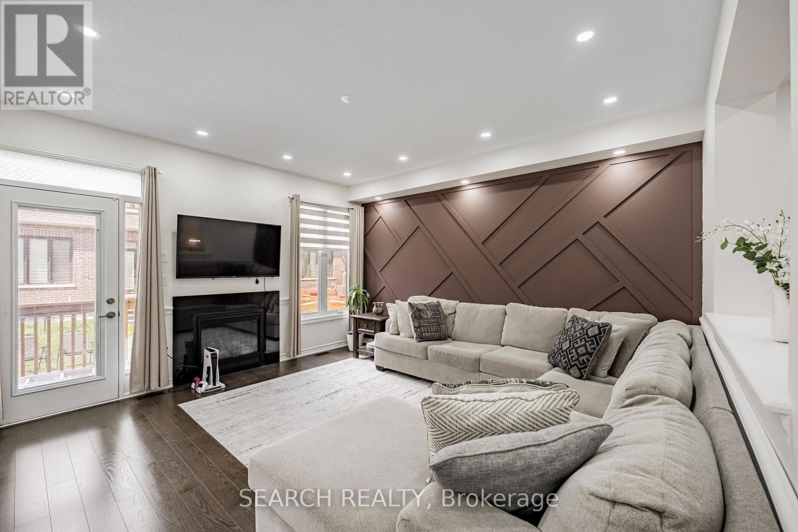 1474 KOVACHIK BOULEVARD Image 7