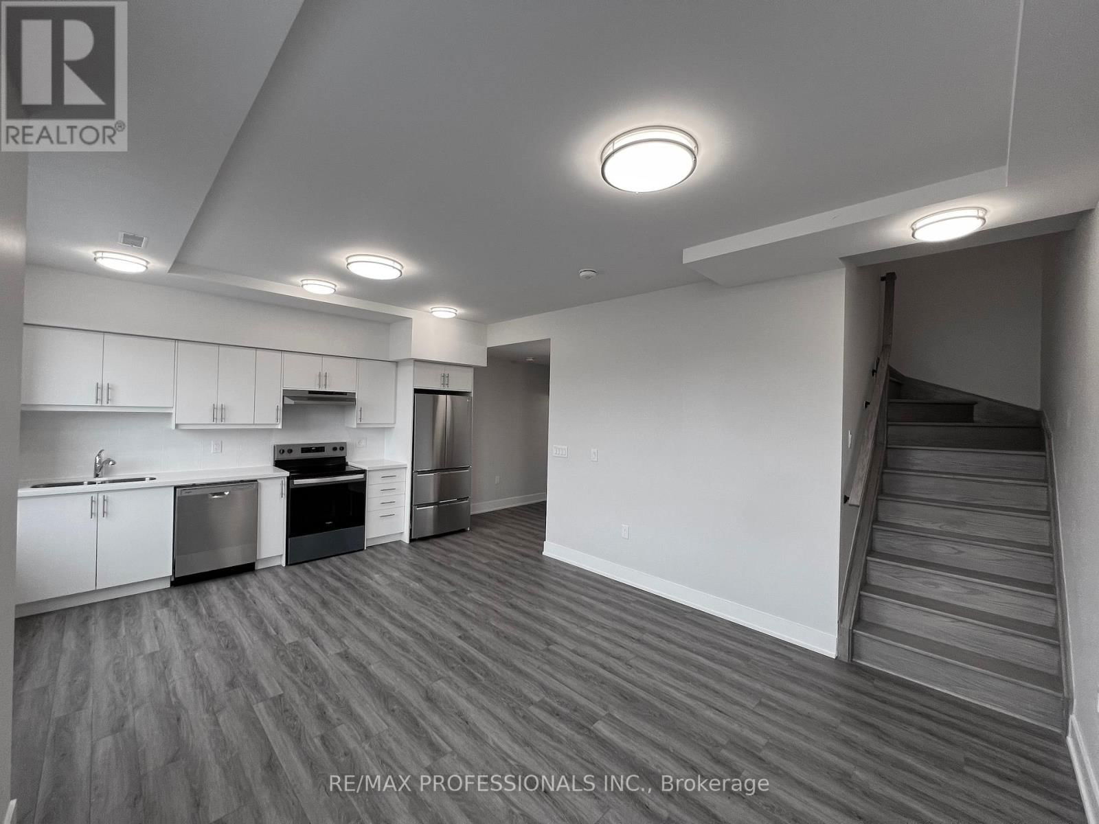 139 - 62 DIXFIELD DRIVE Image 9