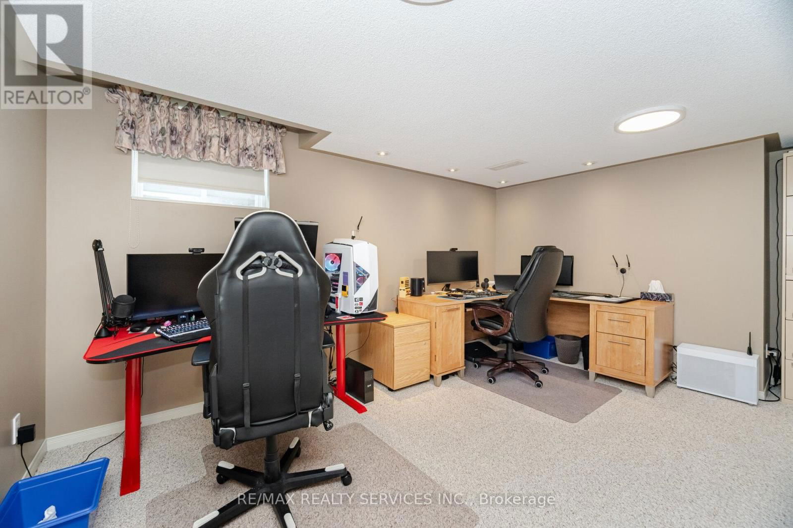 8 INWOOD PLACE Image 30