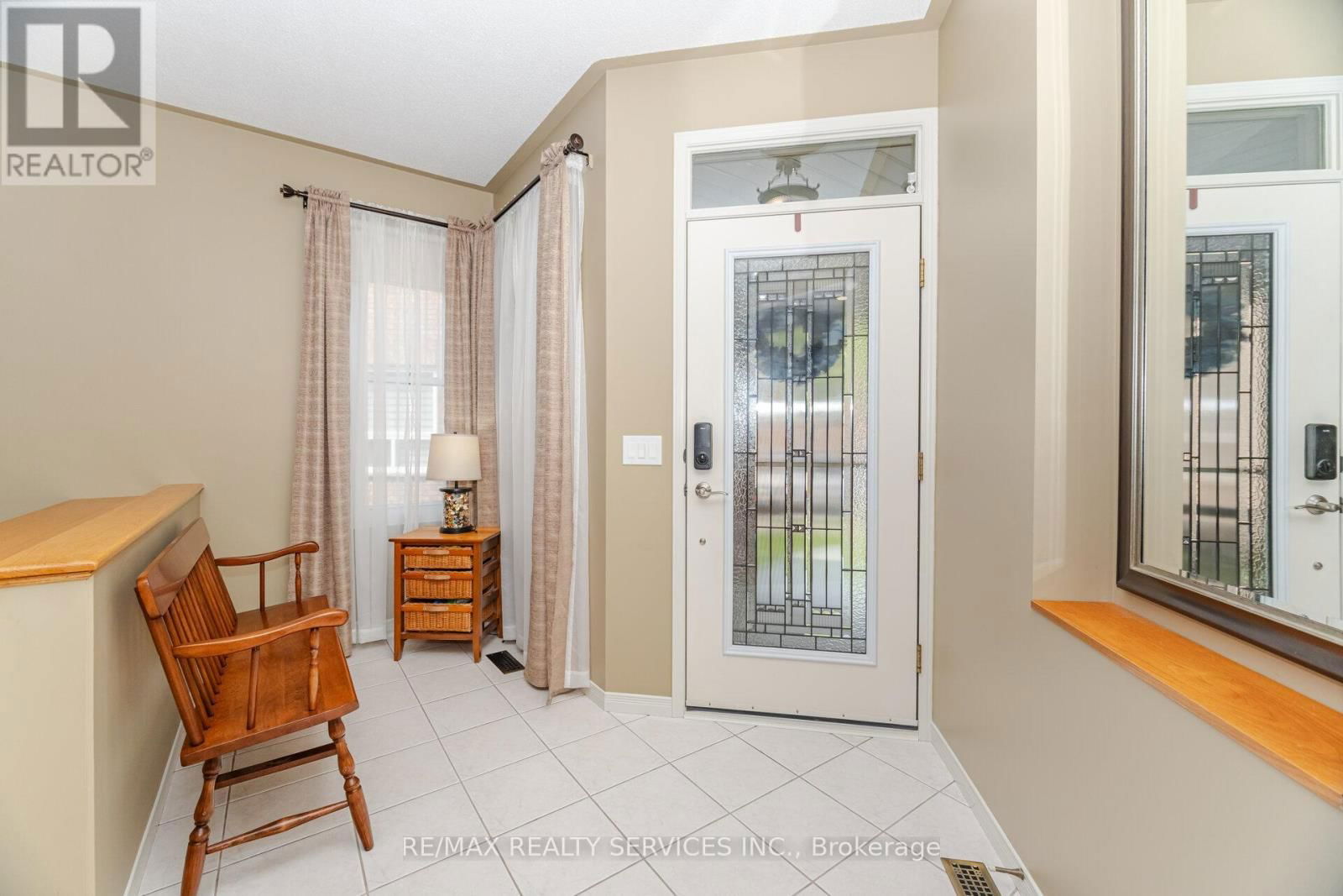 8 INWOOD PLACE Image 4