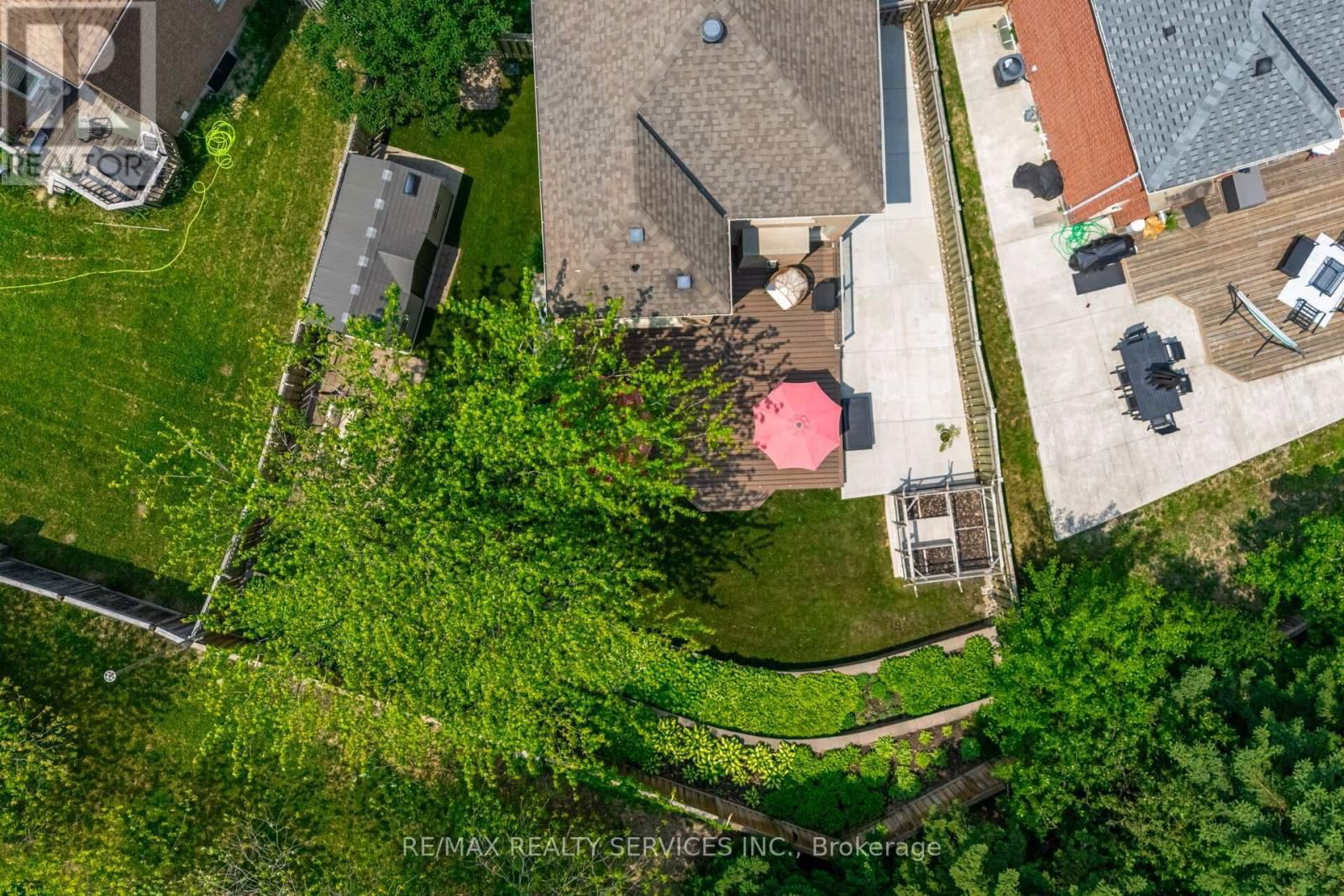 8 INWOOD PLACE Image 43