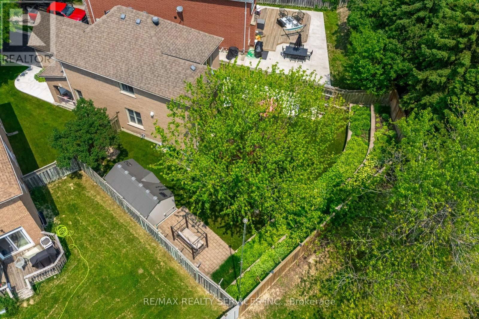 8 INWOOD PLACE Image 45