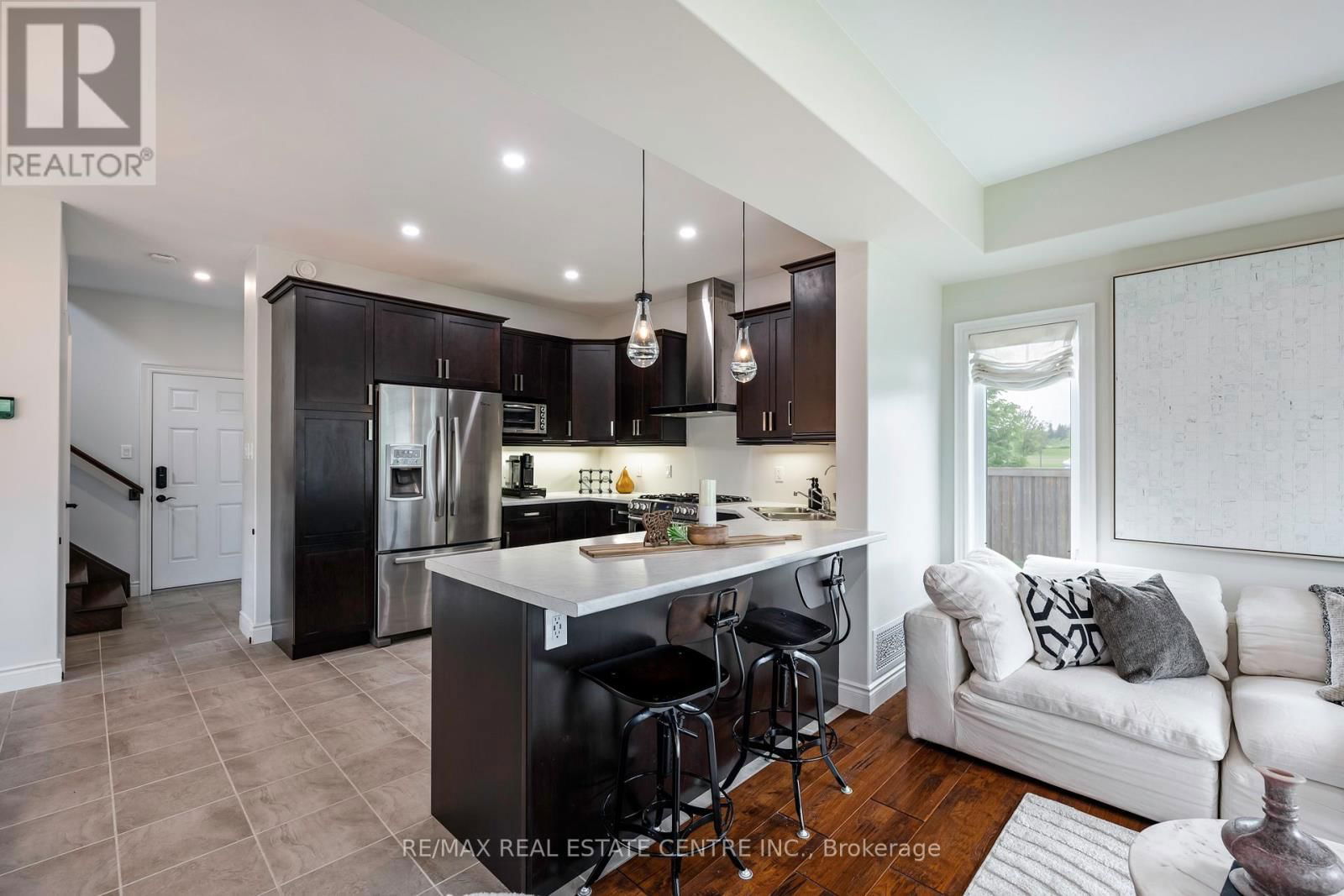 1 WARDLAW AVENUE Image 15