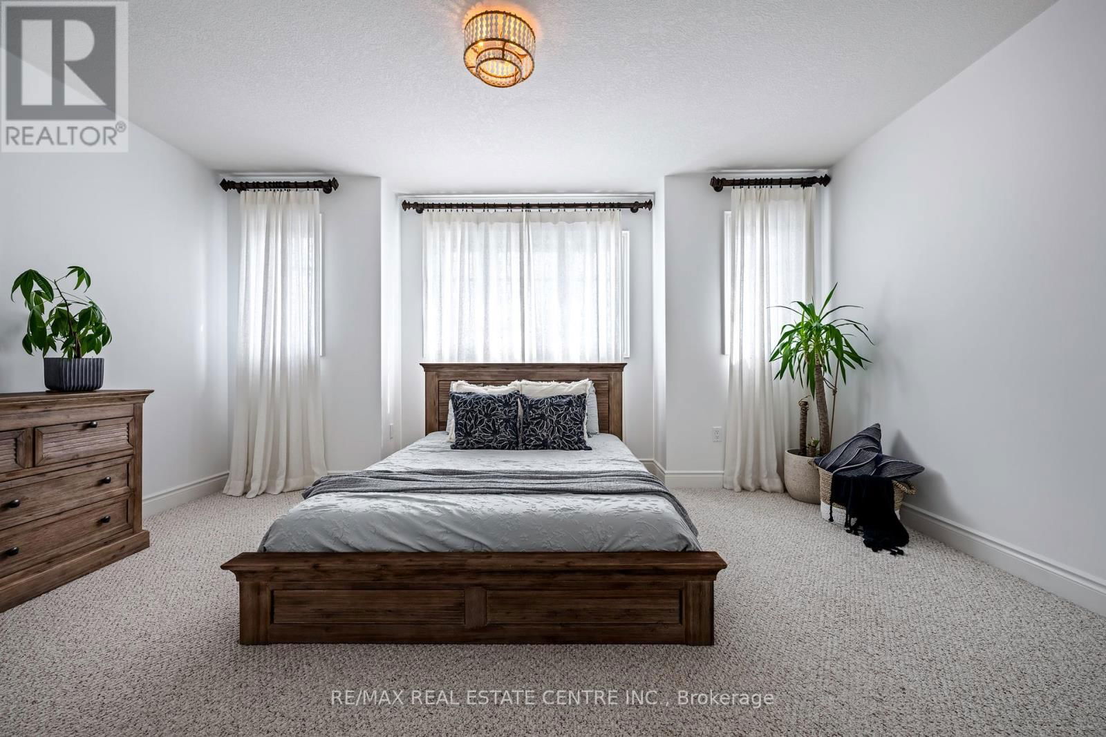 1 WARDLAW AVENUE Image 22
