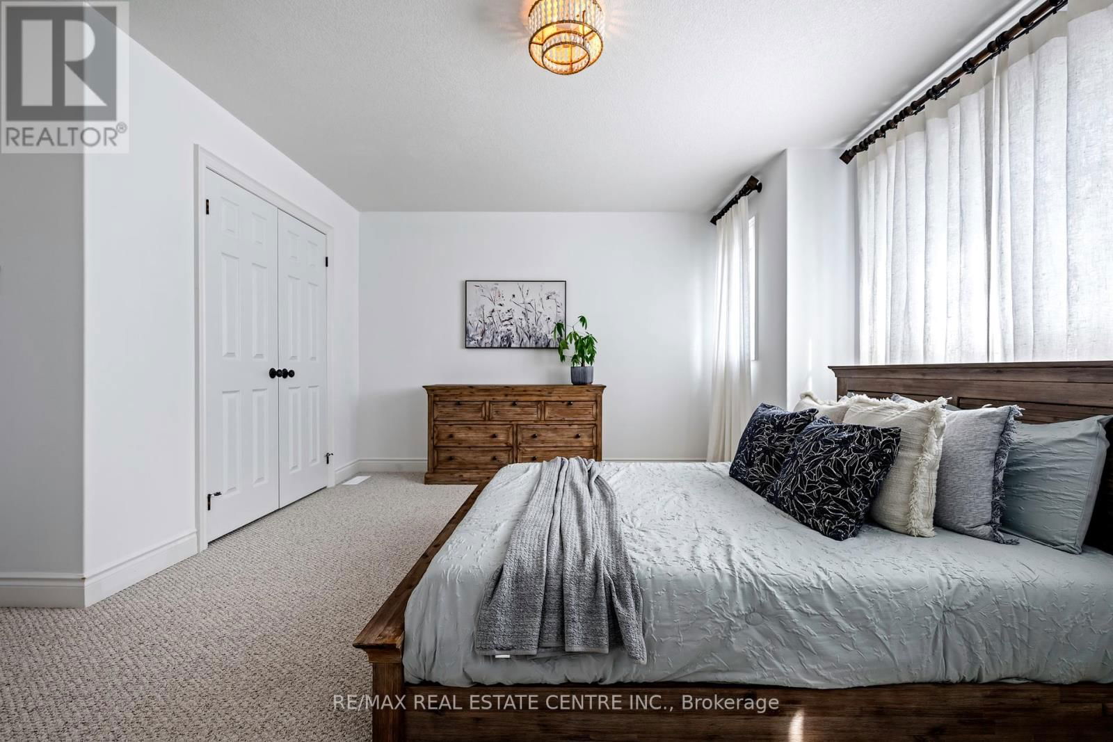 1 WARDLAW AVENUE Image 24