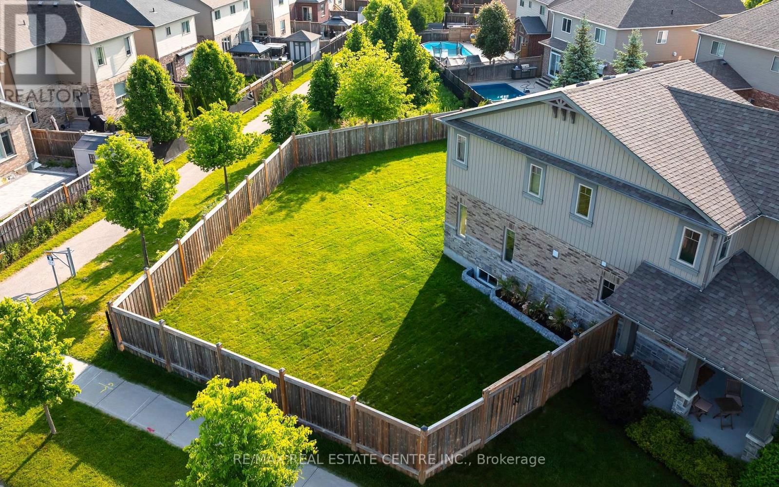 1 WARDLAW AVENUE Image 37