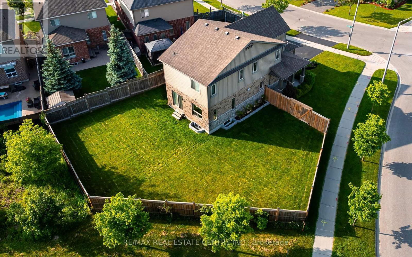 1 WARDLAW AVENUE Image 38