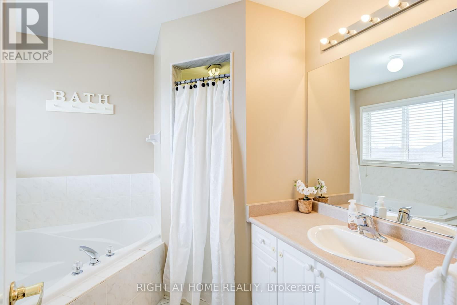 3662 JORIE CRESCENT Image 25