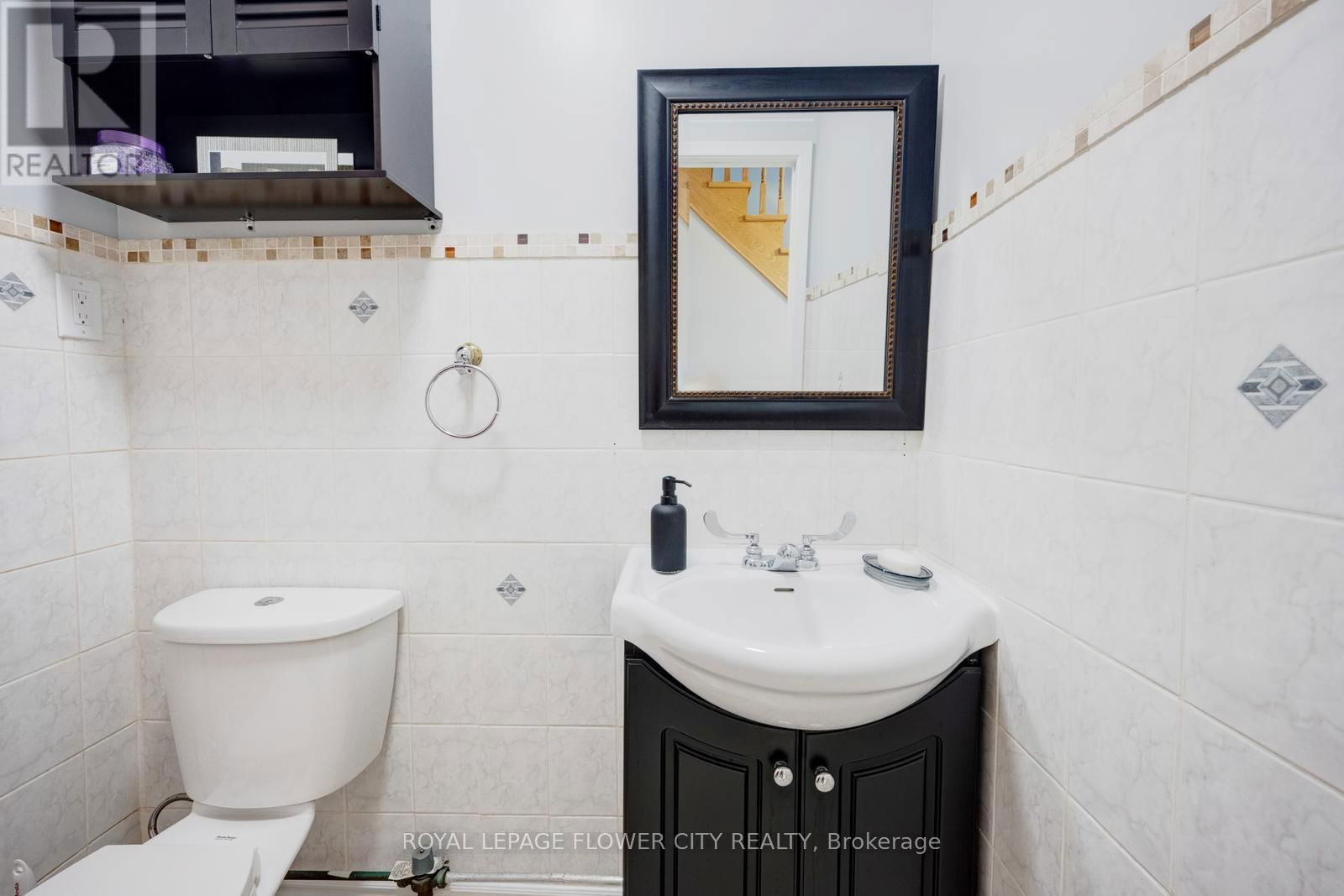 27 DENLOW DRIVE Image 17