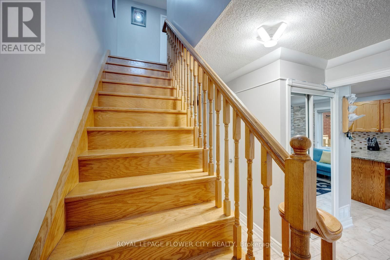 27 DENLOW DRIVE Image 18