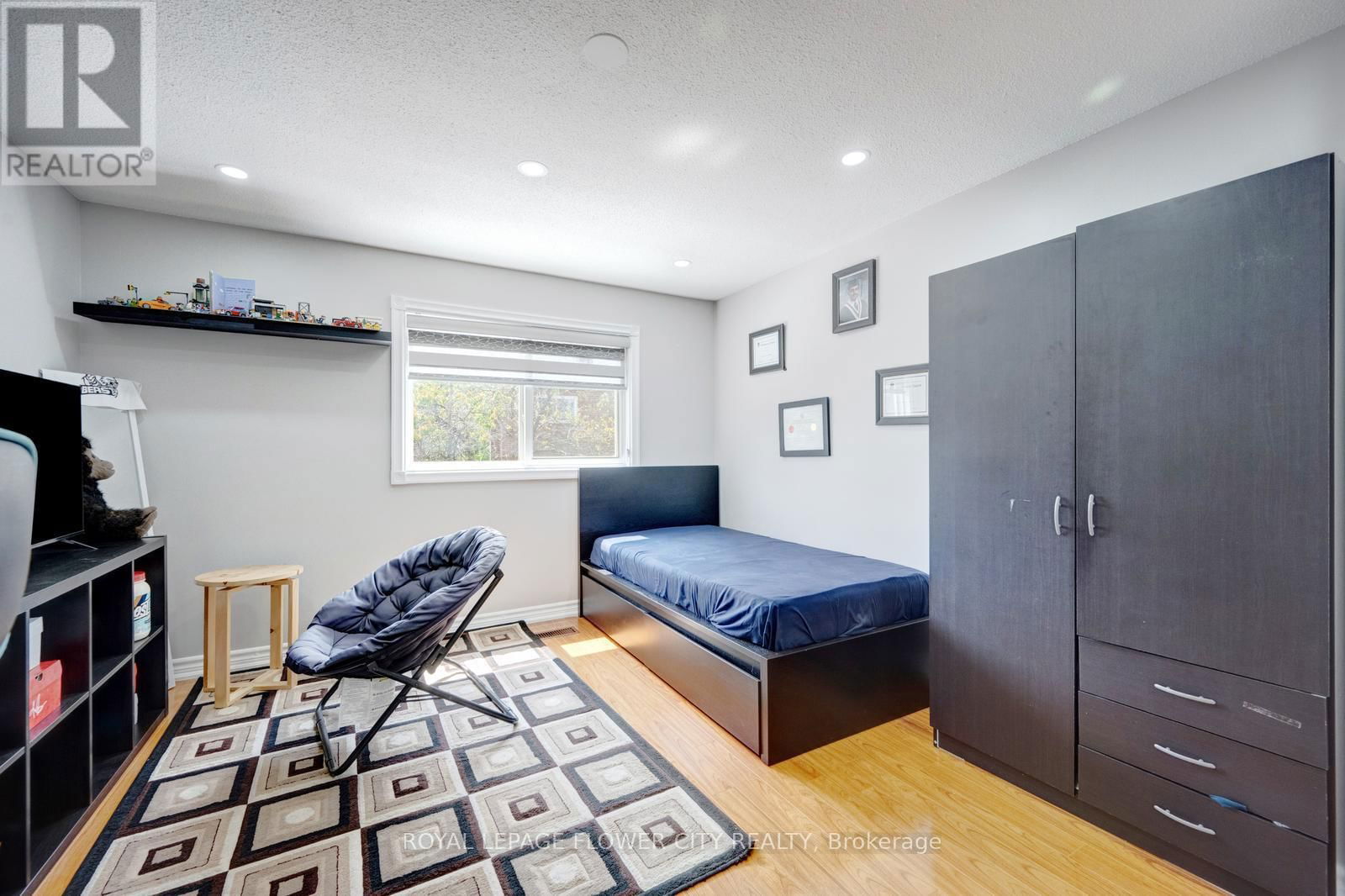 27 DENLOW DRIVE Image 25