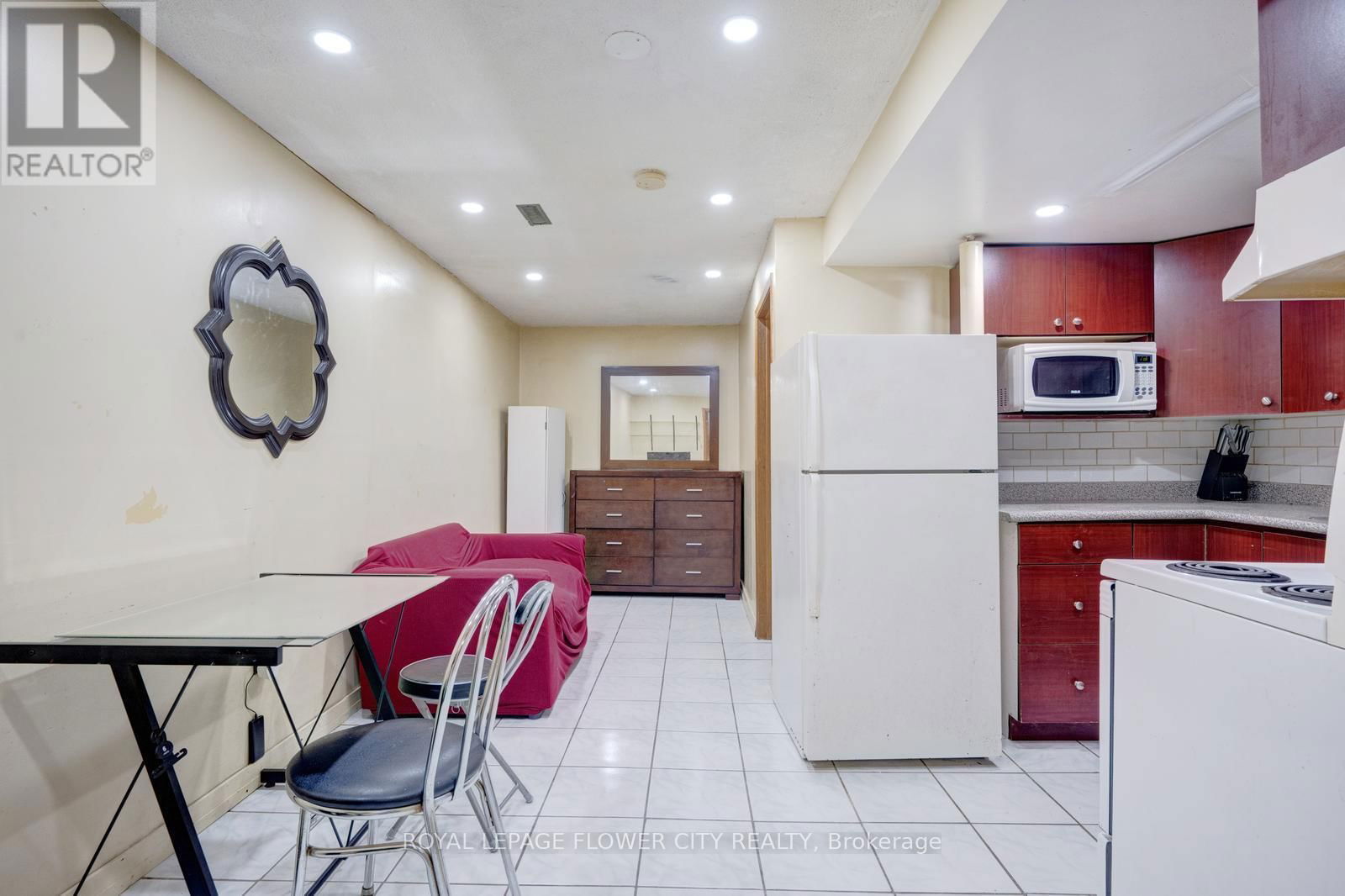 27 DENLOW DRIVE Image 37