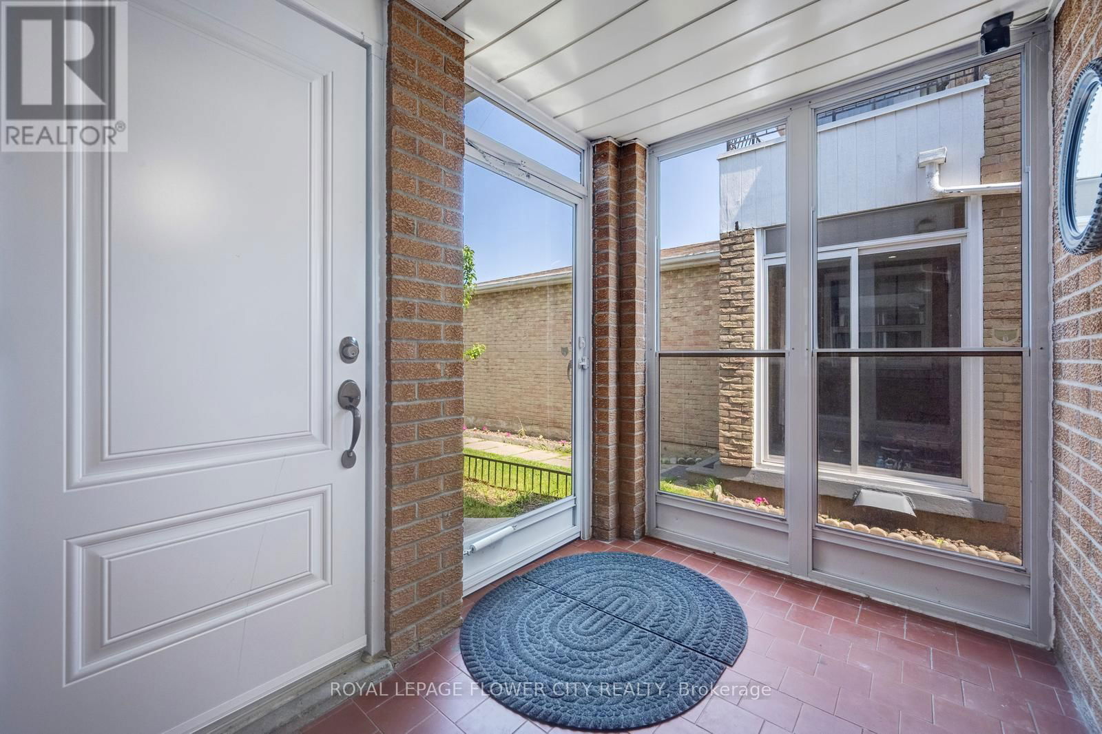 27 DENLOW DRIVE Image 50