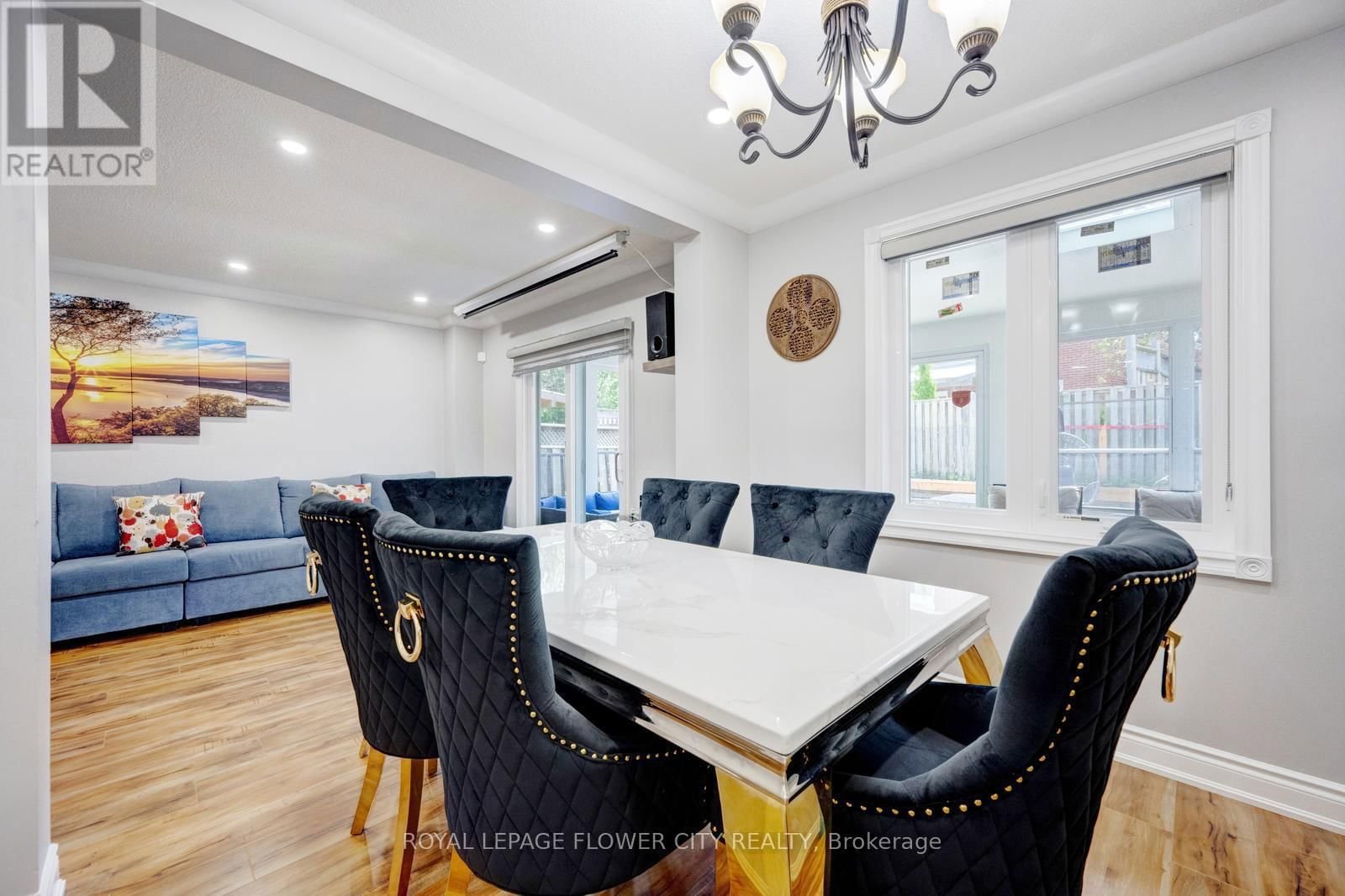 27 DENLOW DRIVE Image 9