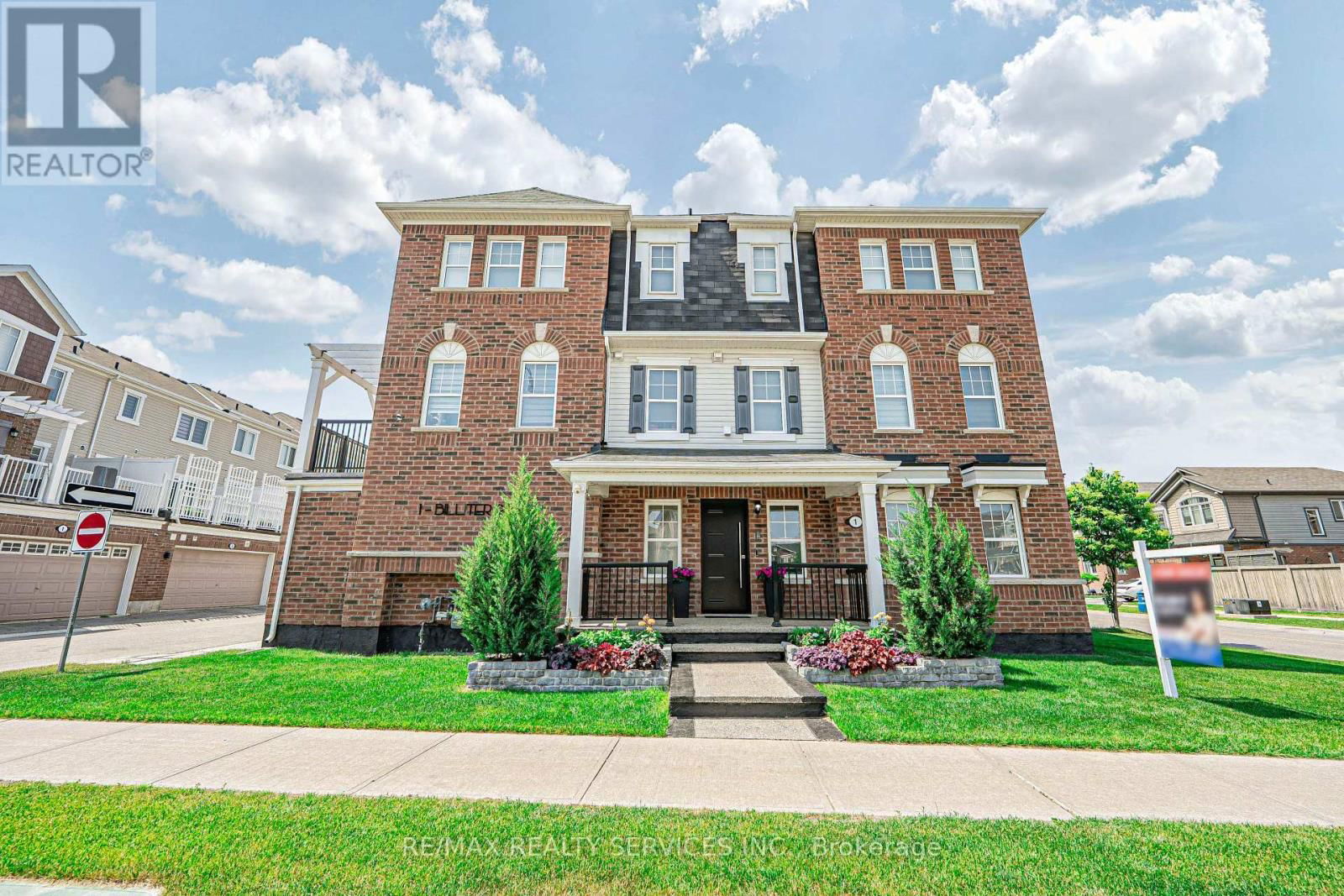1 BILLITER ROAD Image 3
