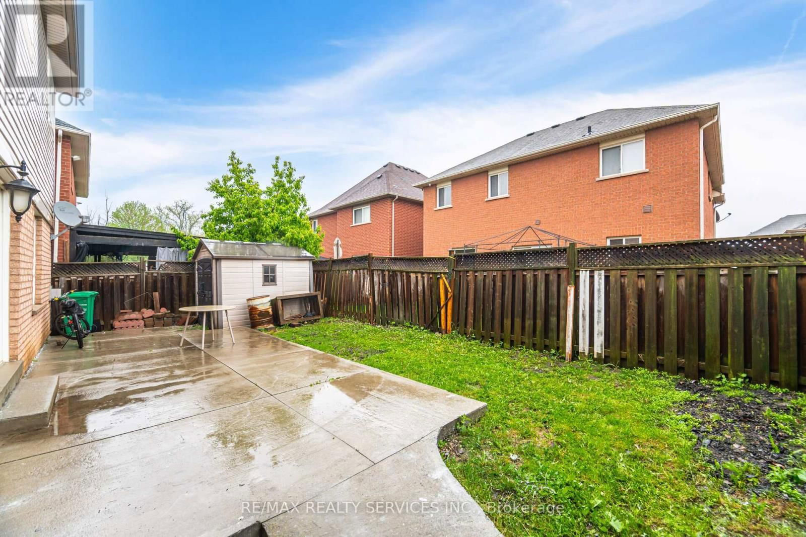 77 MILKWEED CRESCENT Image 37