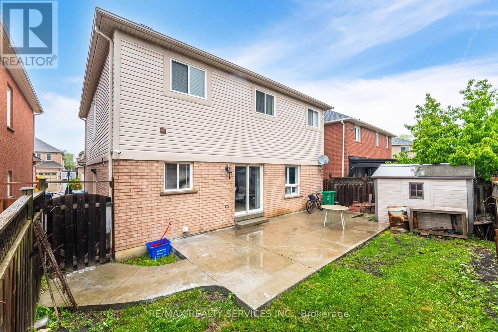 77 MILKWEED CRESCENT Image 38