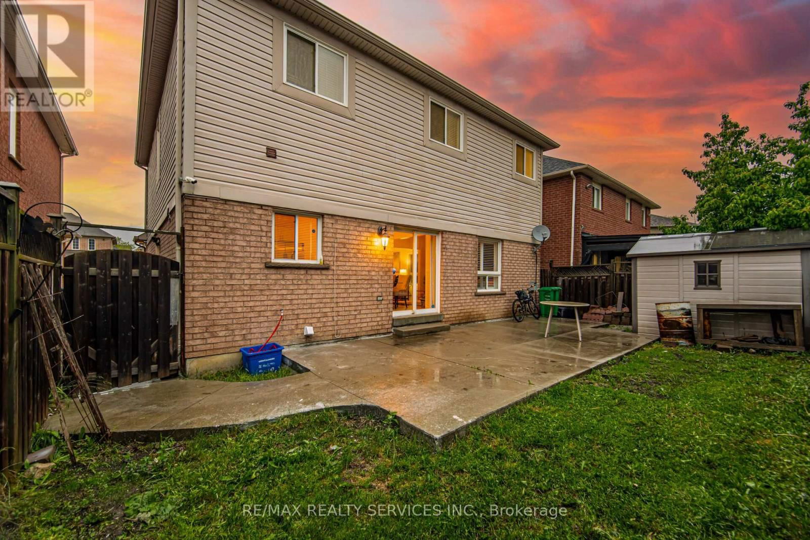77 MILKWEED CRESCENT Image 41