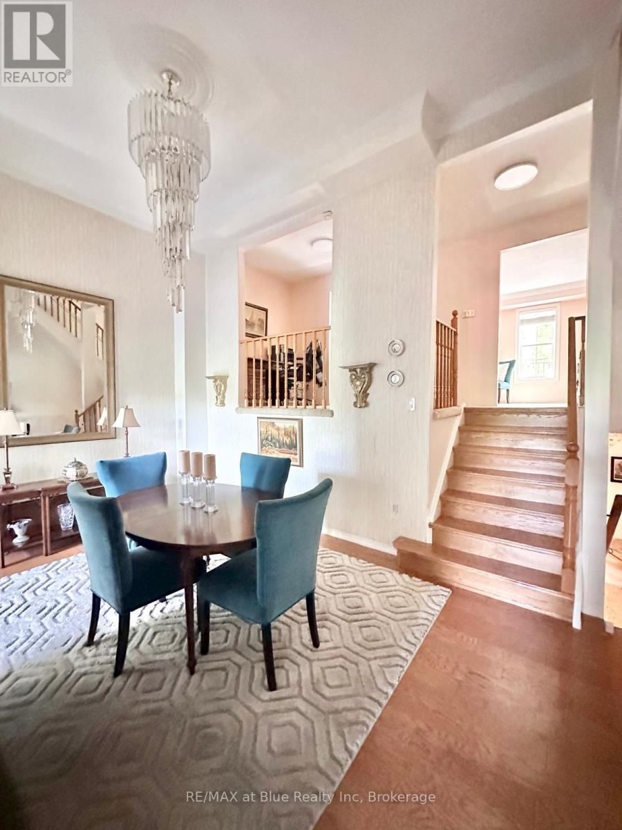 8 STORNWOOD COURT Image 6