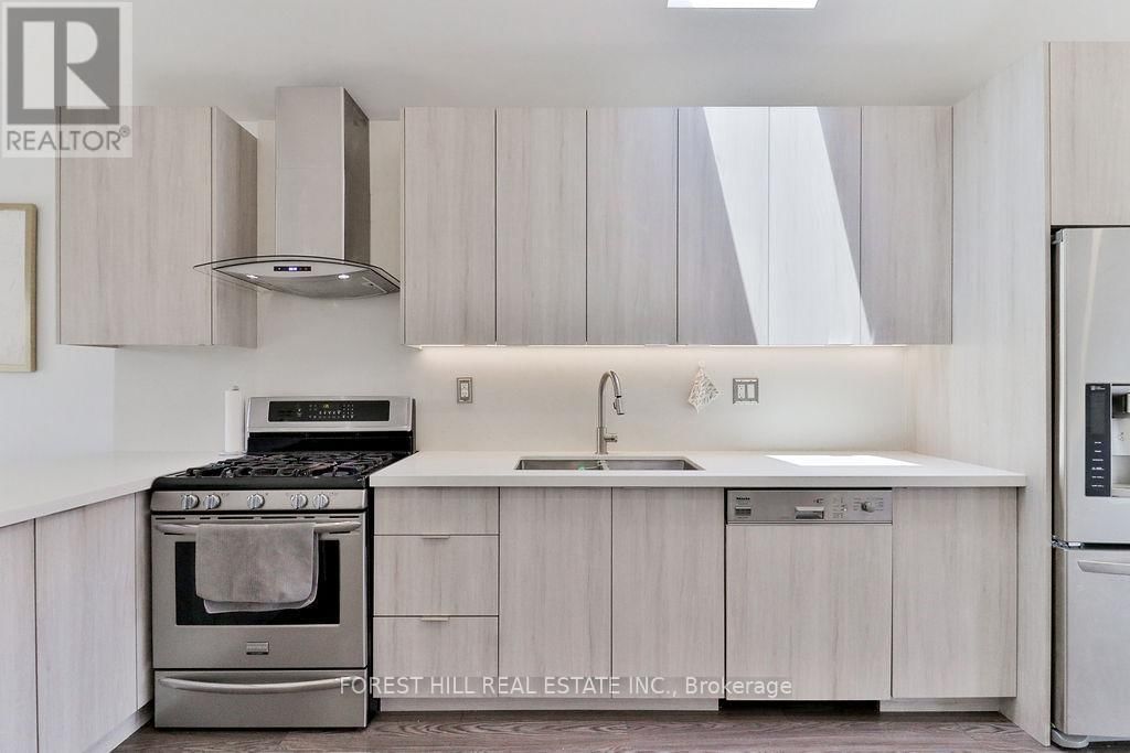 112 THIRTIETH STREET Image 16