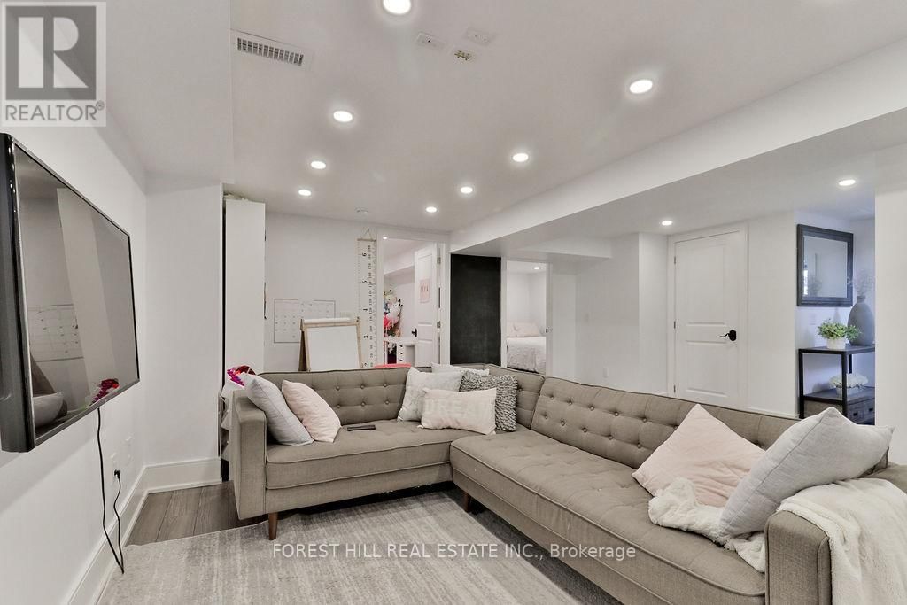 112 THIRTIETH STREET Image 33